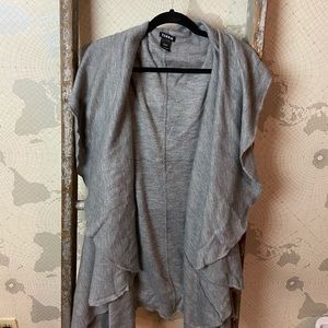 Final price Torrid waterfall drape vest size 3/ 3X